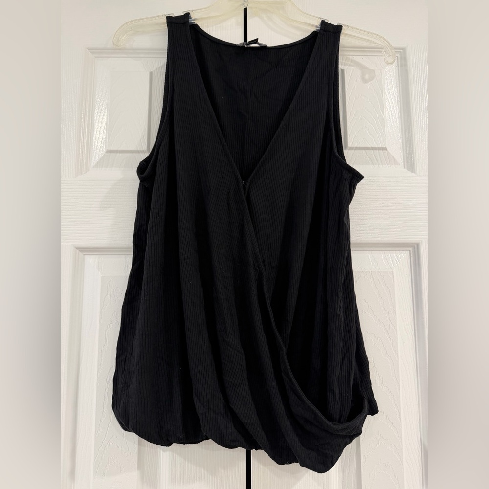 Express Women's Large Black Ribbed Tank Top Front Clasp